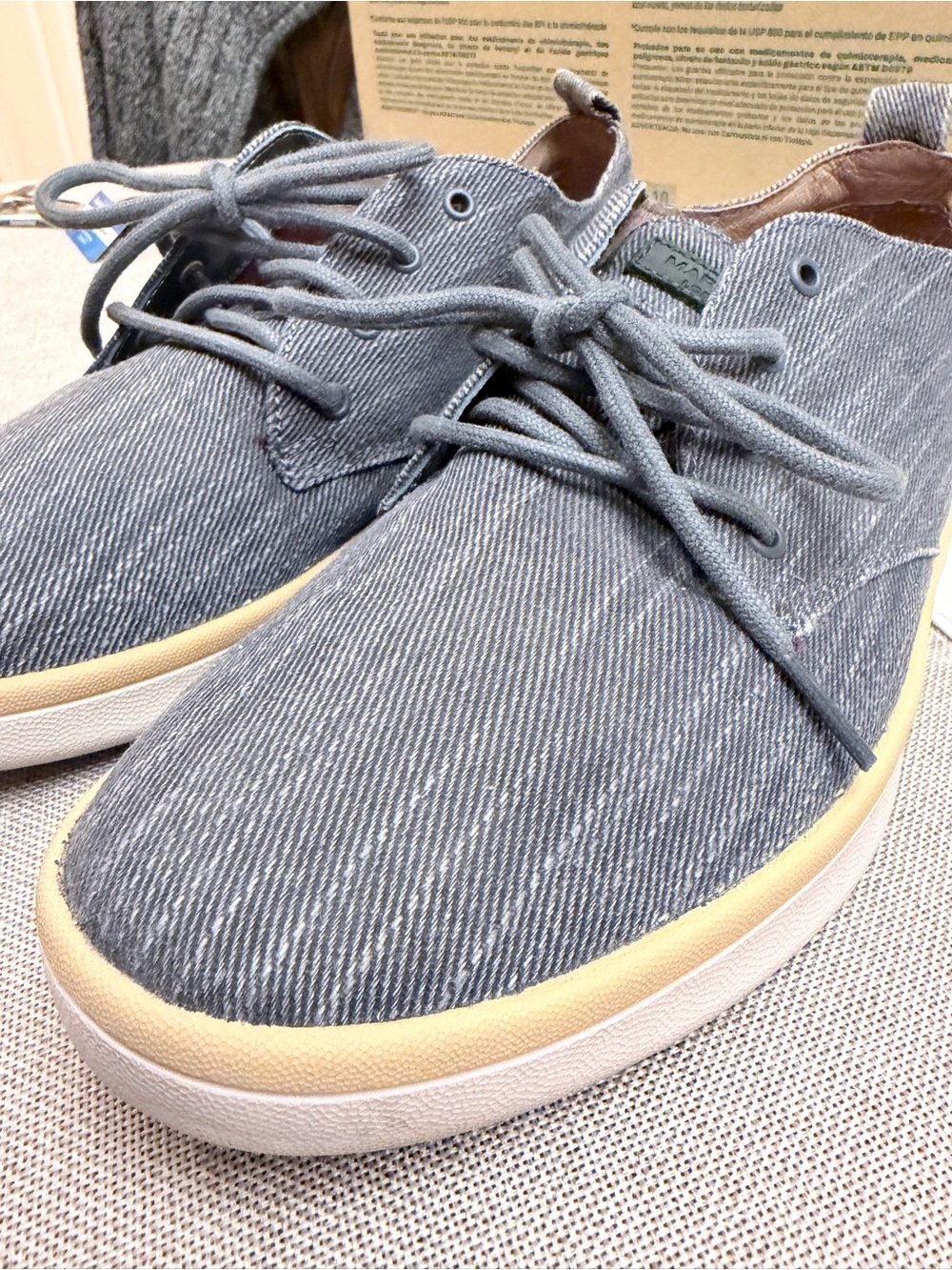Mark Nason sz 7 Men's Casual Lace-Up Sneakers in Gray